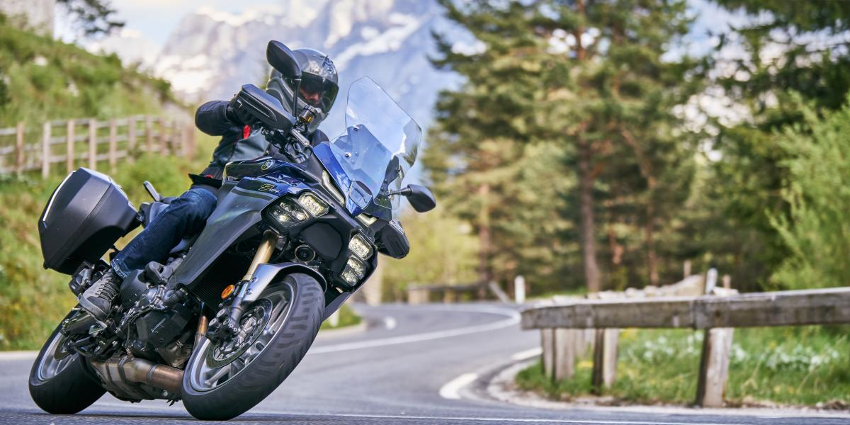 Prueba Yamaha Tracer 9 GT+, la más completa y mejor equipada