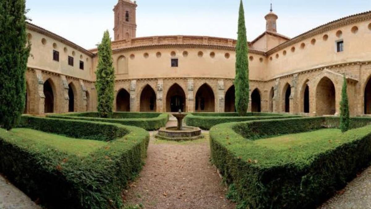 Este monasterio escondido cerca de Madrid gana un encanto especial en invierno gracias a sus cascadas, senderos y paisaje natural