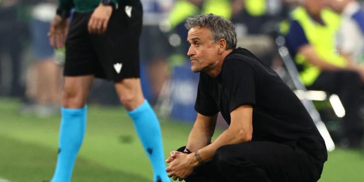 Era un escarnio público, Luis Enrique sabía que era comidilla para las redes, sabía lo que hacía