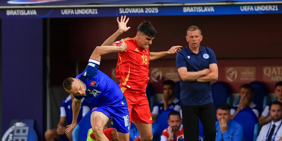 Gerard Martín rompe su silencio al llegar a Barcelona para hablar de su futuro