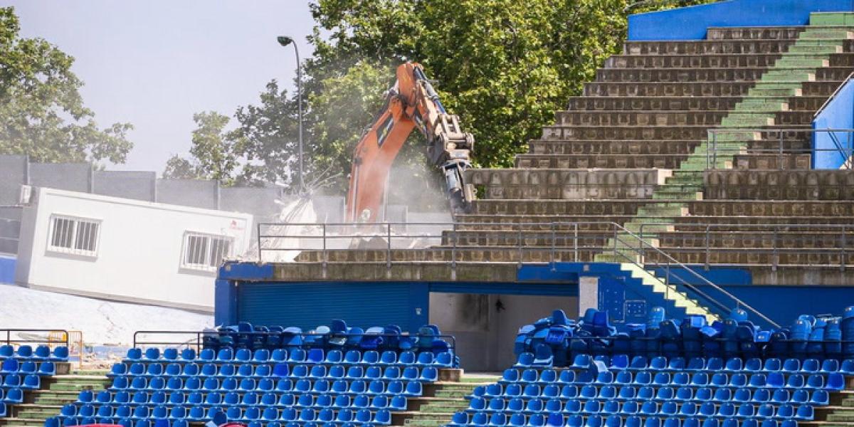 El Getafe comparte el primer vídeo del derribo del Coliseum, en plena remodelación