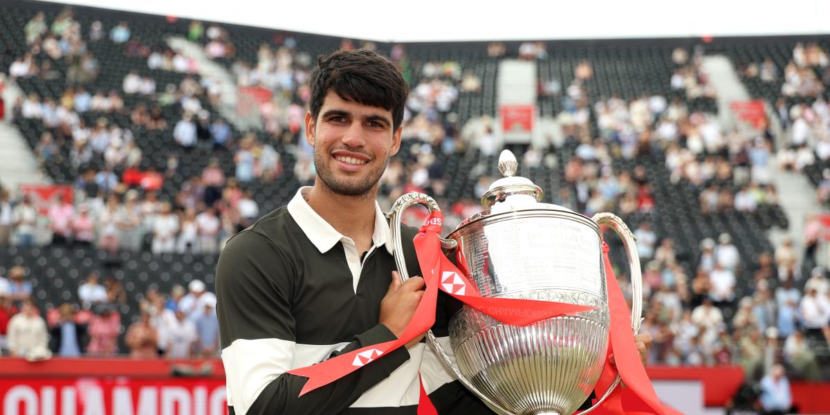 Carlos Alcaraz supera a Carlos Alcaraz