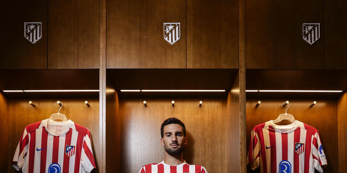 La primera imagen de Baena con la camiseta del Atlético