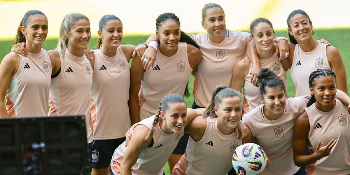 España ultima su preparación para su estreno en la Euro ante Portugal