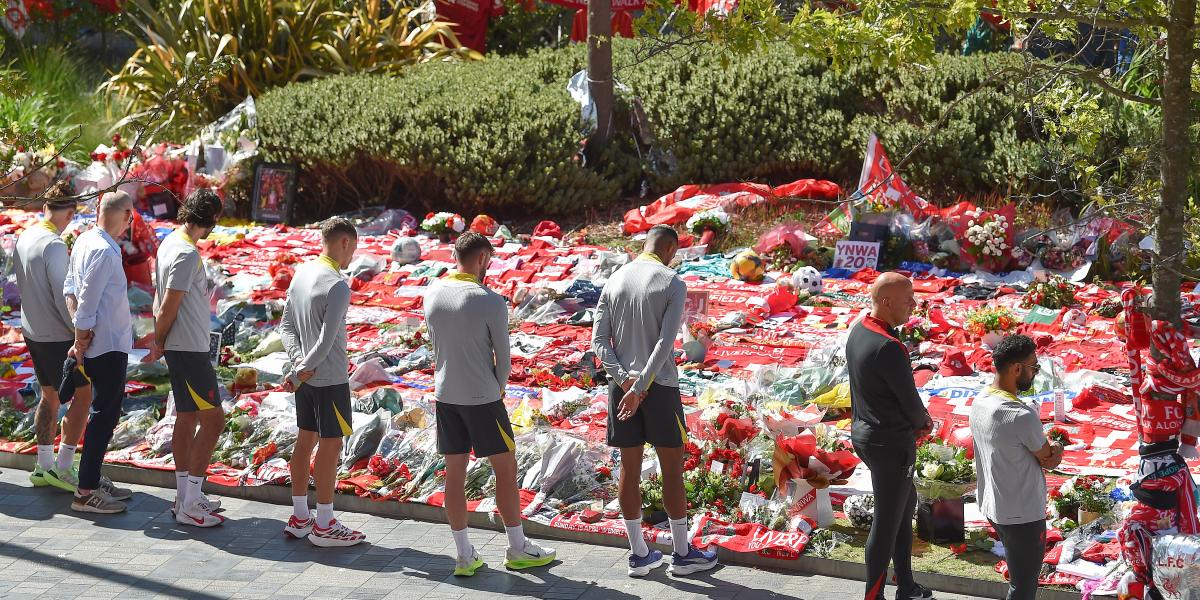 Dos hijos de Diogo Jota, en el Liverpool-Wolverhampton