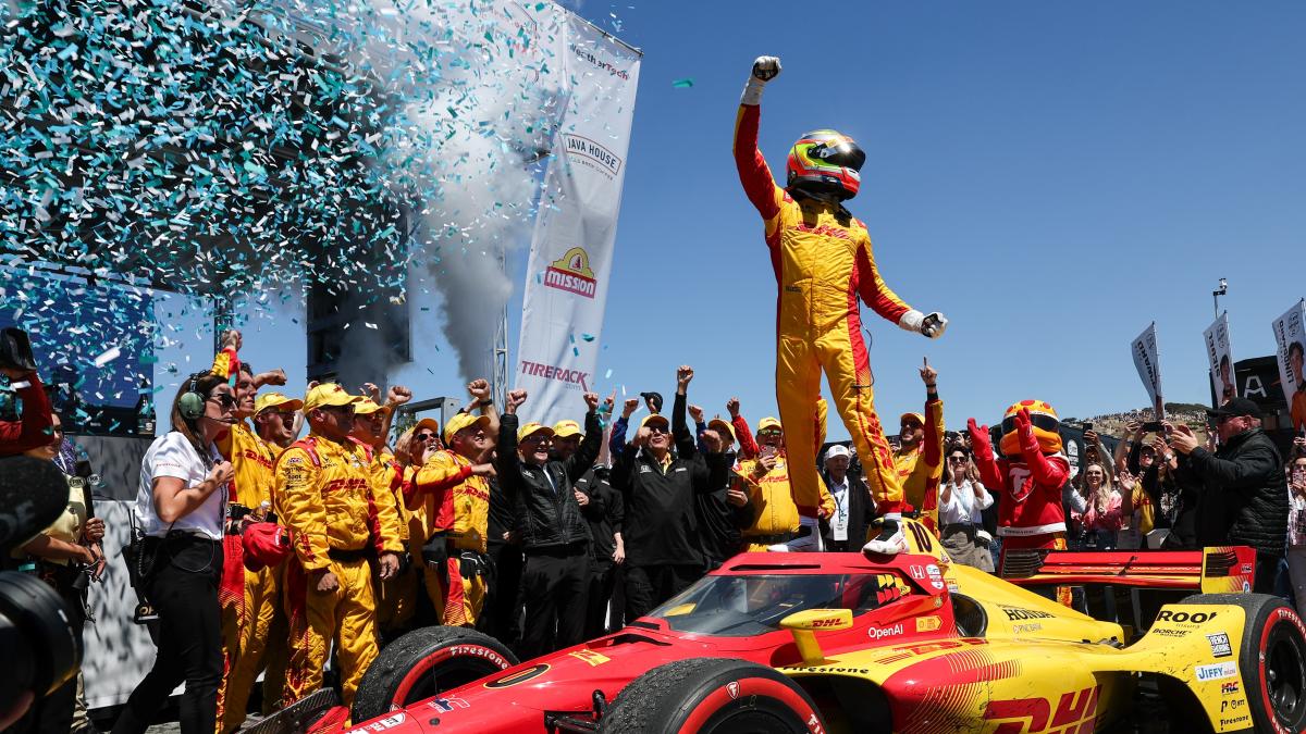 Trump firma una orden ejecutiva para celebrar una carrera de IndyCar en Washington