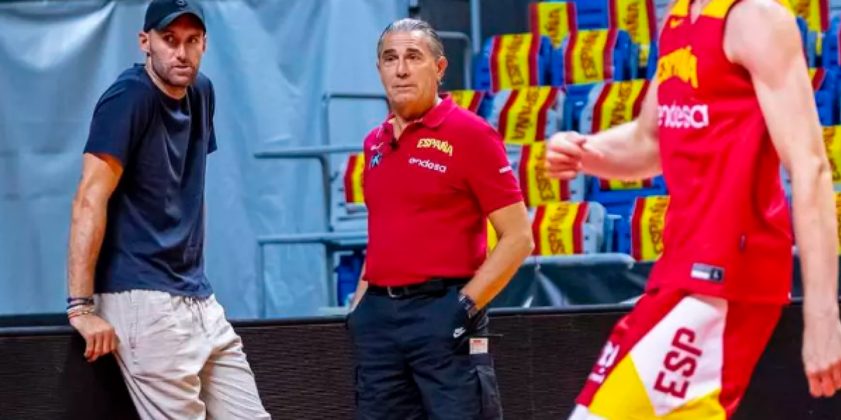 Rudy Fernández visita a la selección en Málaga