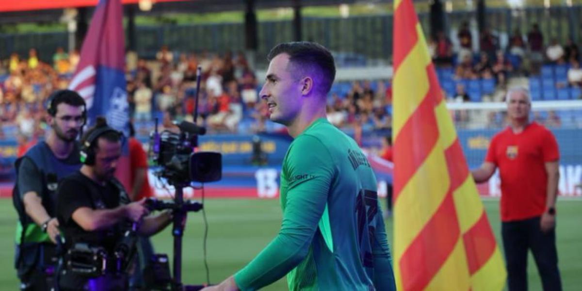 El Como preguntó oficialmente por Iñaki Peña tras el Gamper