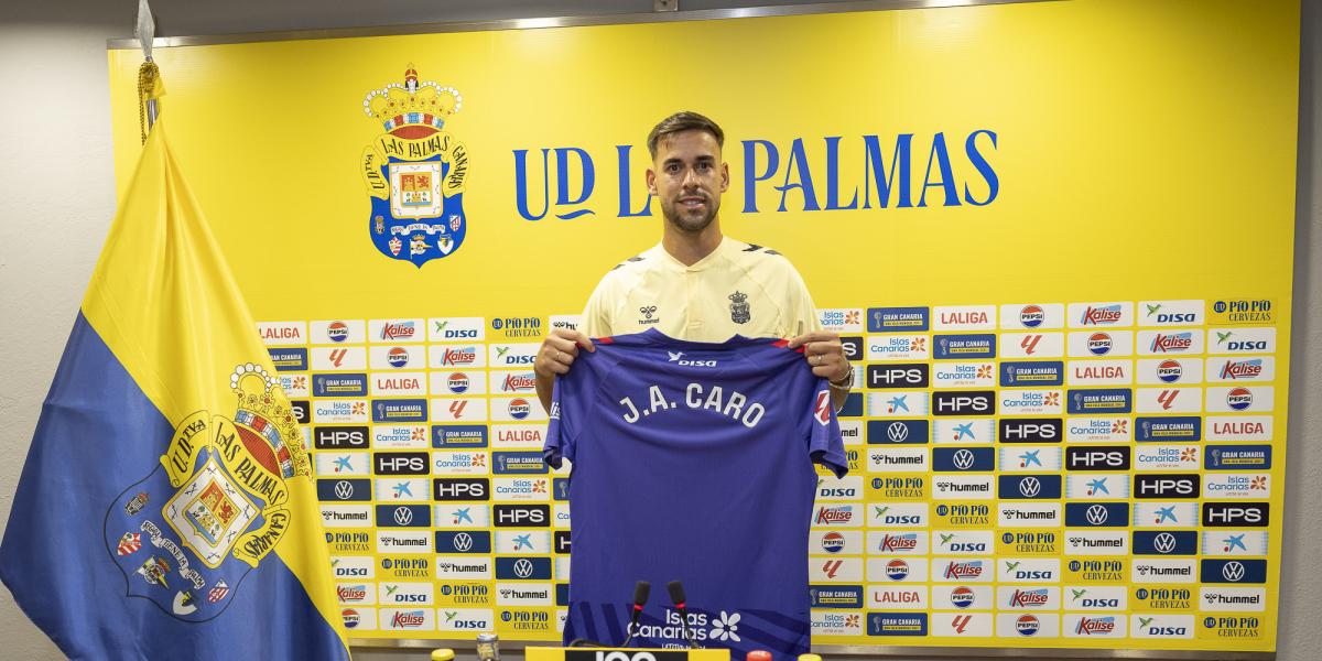 El guardián de la red en UD Las Palmas busca su tiempo en la casa amarilla