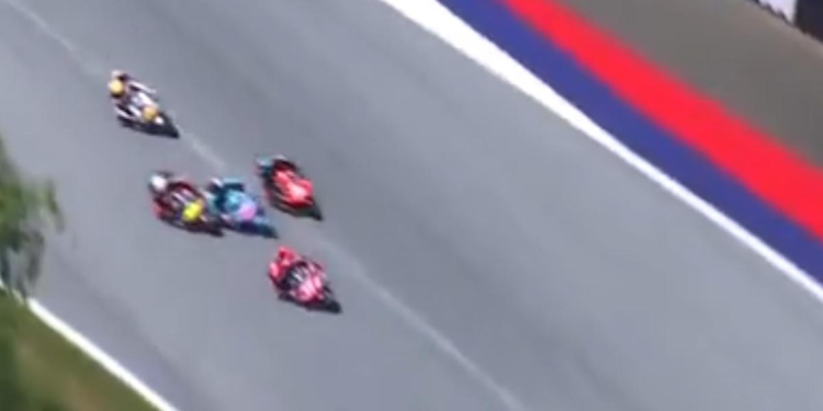 La polémica en el GP de Austria que hizo estallar a Aspar como nunca y de la que Muñoz se defendió: Si permiten esto, que sea para todos. A Lorenzo lo dejaron en casa