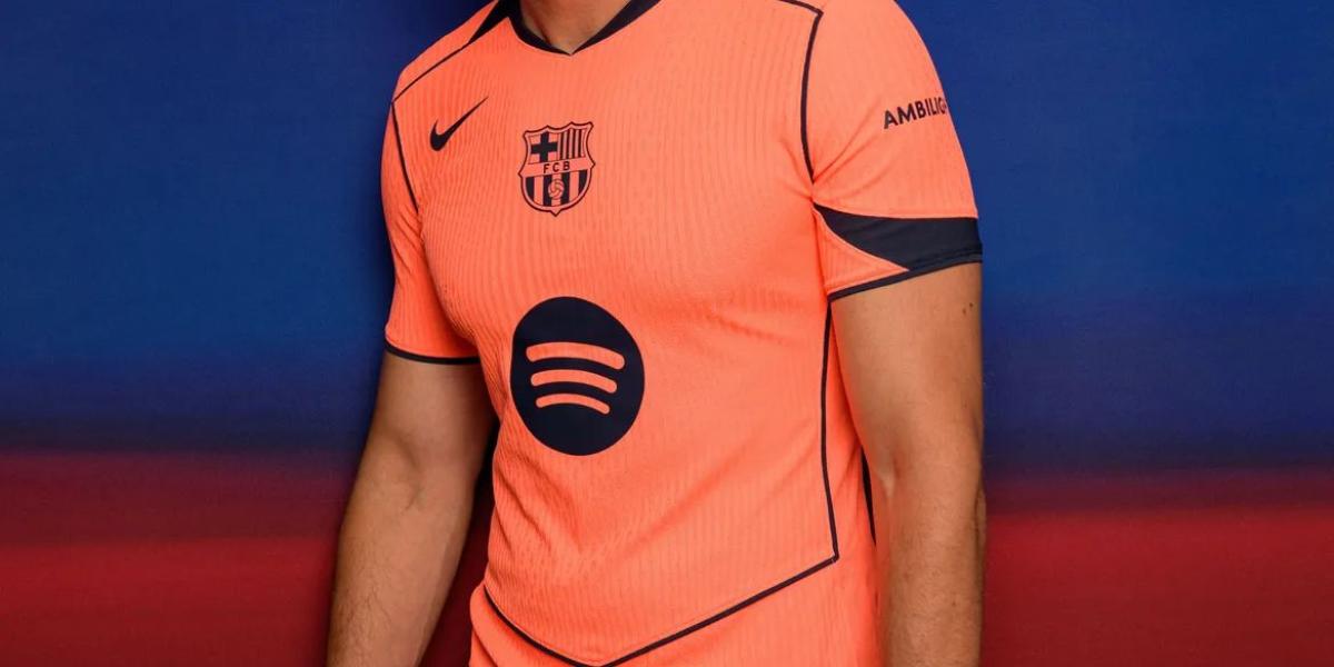 El Barça estrena su tercera equipación: este es su precio y así puedes conseguirla