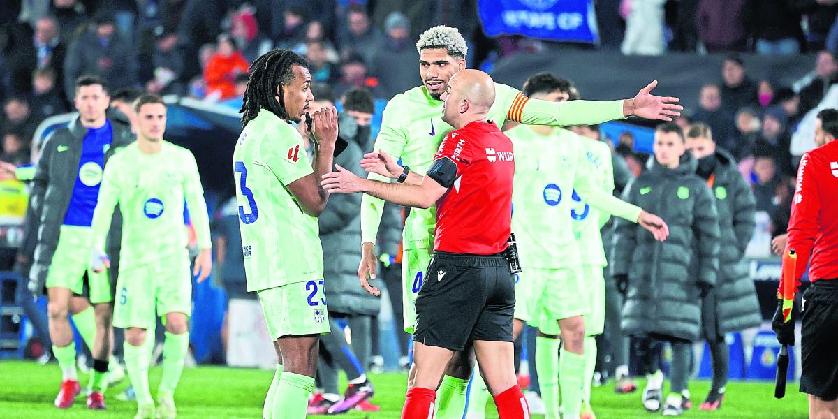 El Barça de Flick, intratable fuera de casa, busca hacer historia