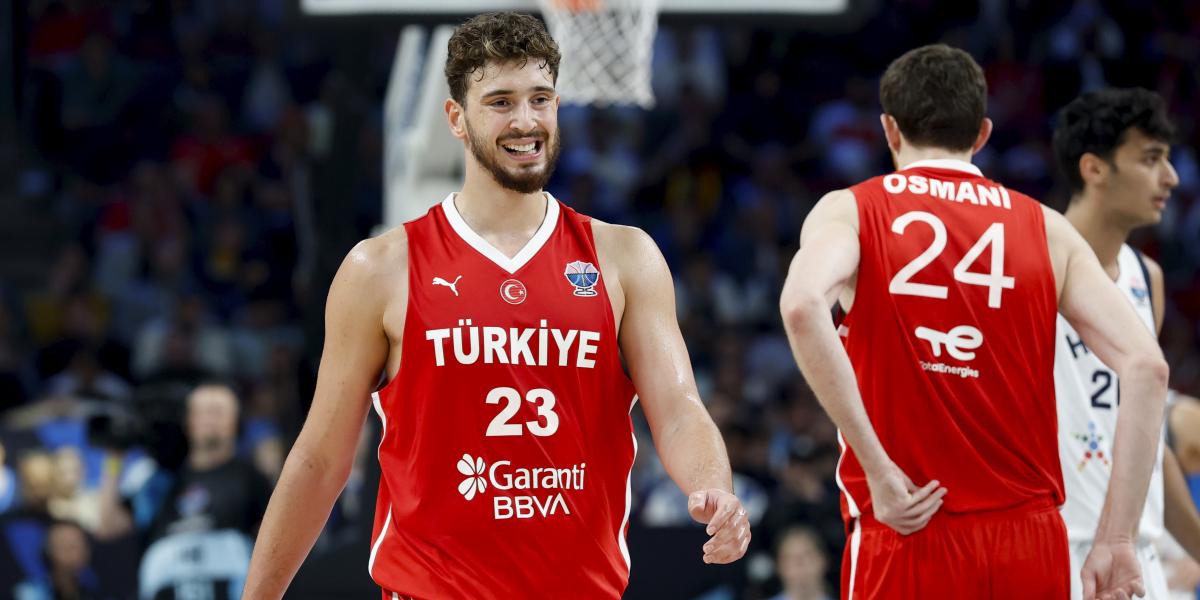 Sengun promete un futuro dorado para Turquía