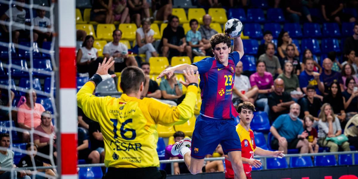 35-25: El Barça derrota al Atlético Valladolid al ritmo del joven Adrián Sola