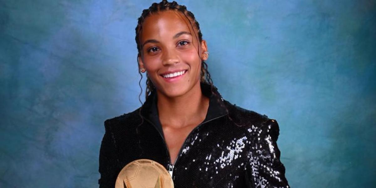 Vicky López hace historia gracias a su talento descomunal con el Kopa