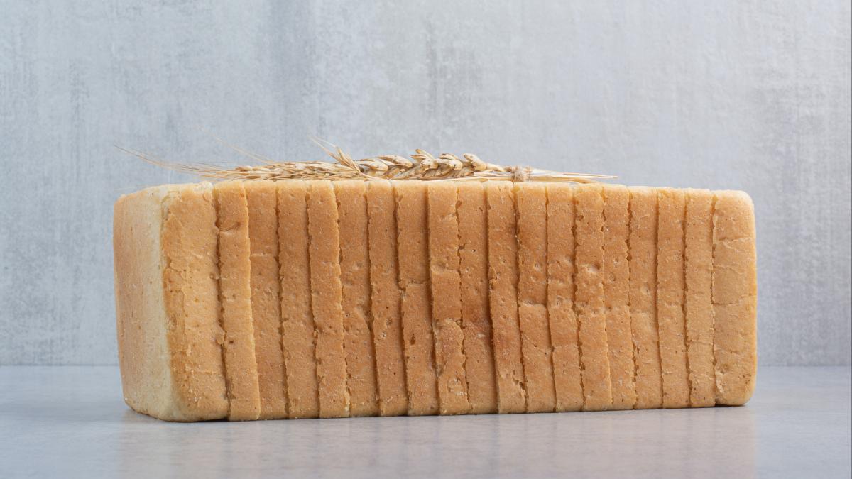 “Muy saludable, con una miga muy guay, lo aguanta todo”: Jordi Cruz te enseña a hacer pan de molde en casa