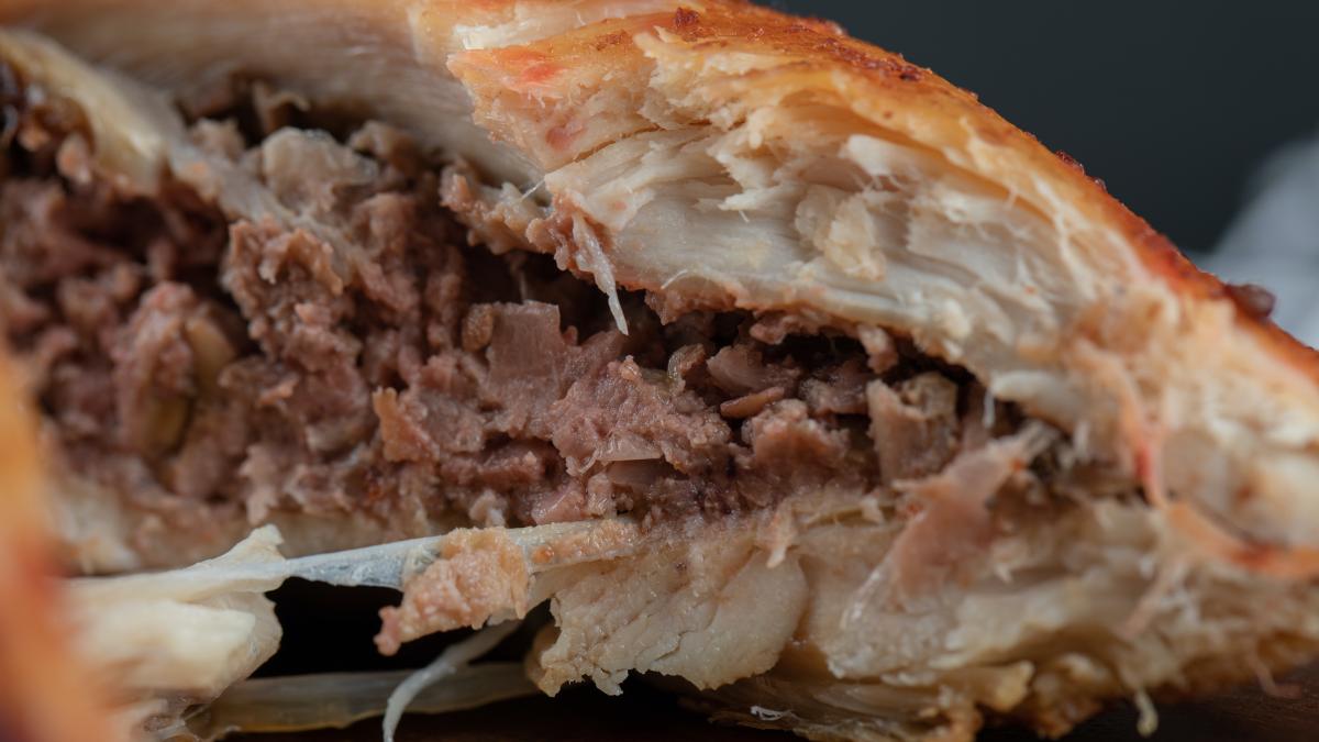 Julio Bienert, chef e influencer, reinterpreta el solomillo Wellington: Una receta clásica, pero adaptada para que hasta los más pequeños puedan ayudar