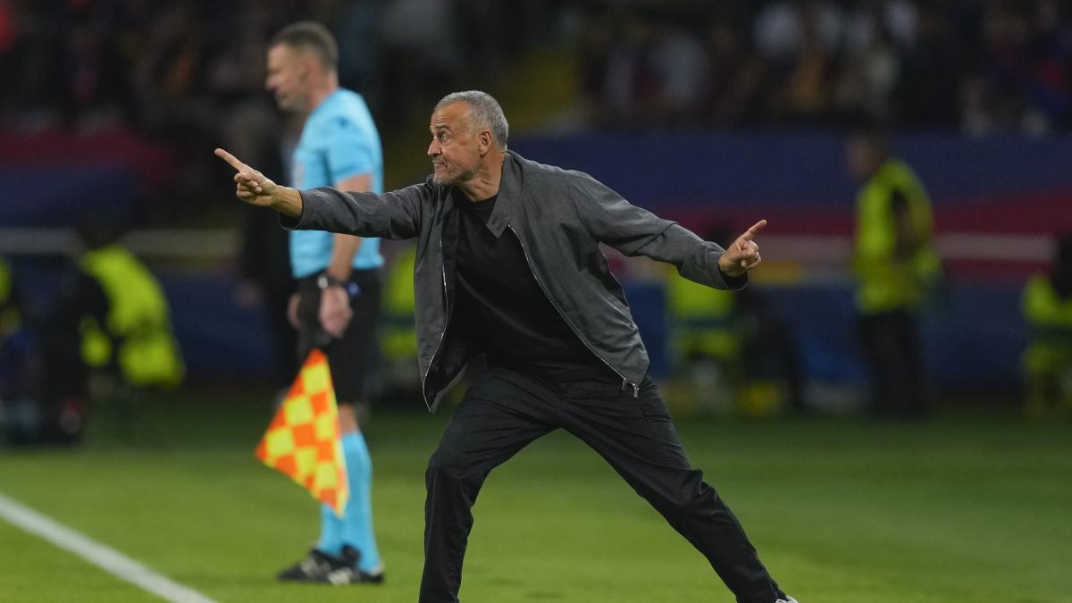 Defensa a ultranza de Luis Enrique a Brahim: Le conozco. Le llevé a la selección. No es un asesino ni una mala persona