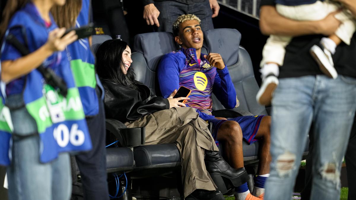 Flick no descuida ningún detalle: conversó con Nicki Nicole en presencia de Lamine