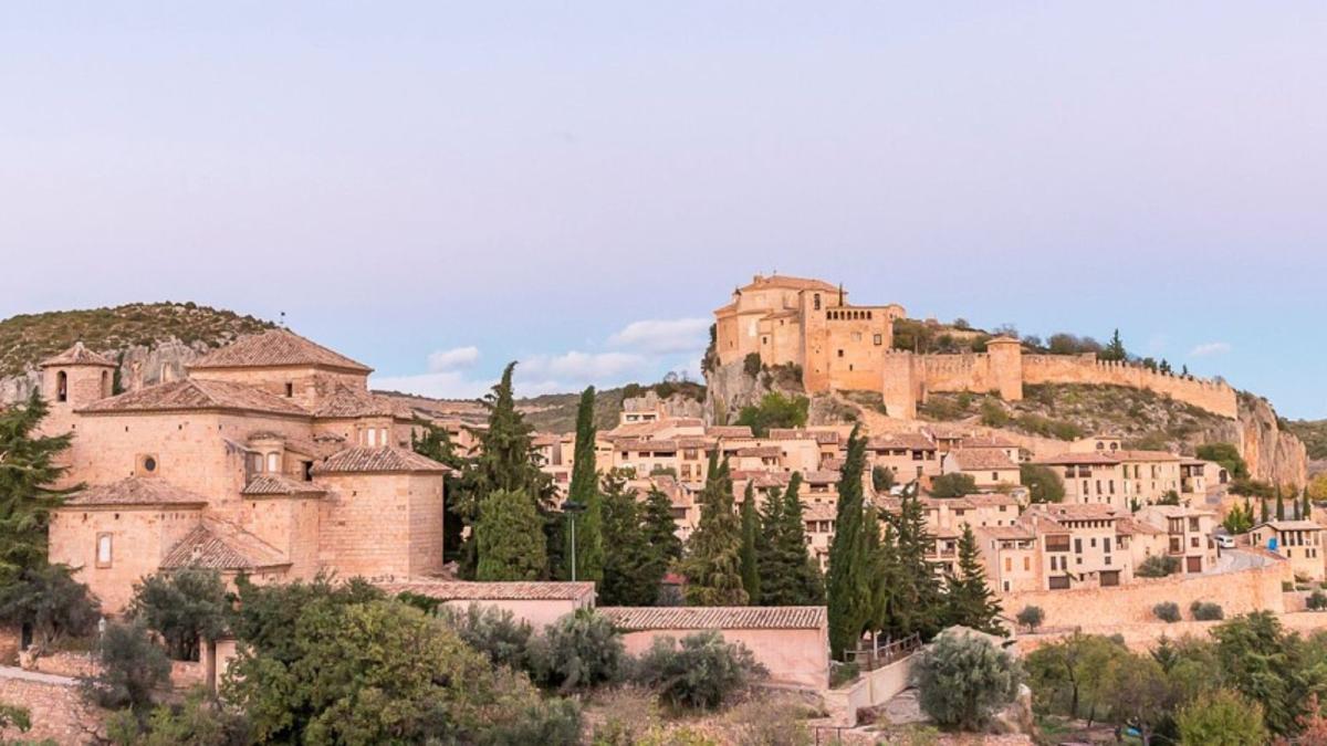 Pueblo suspendido, miradores al precipicio: este pueblo de Huesca revela el encanto oculto de Aragón