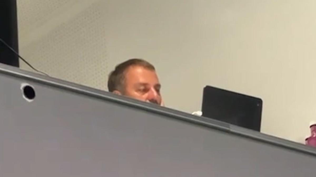 Flick verá el Clásico desde una cabina