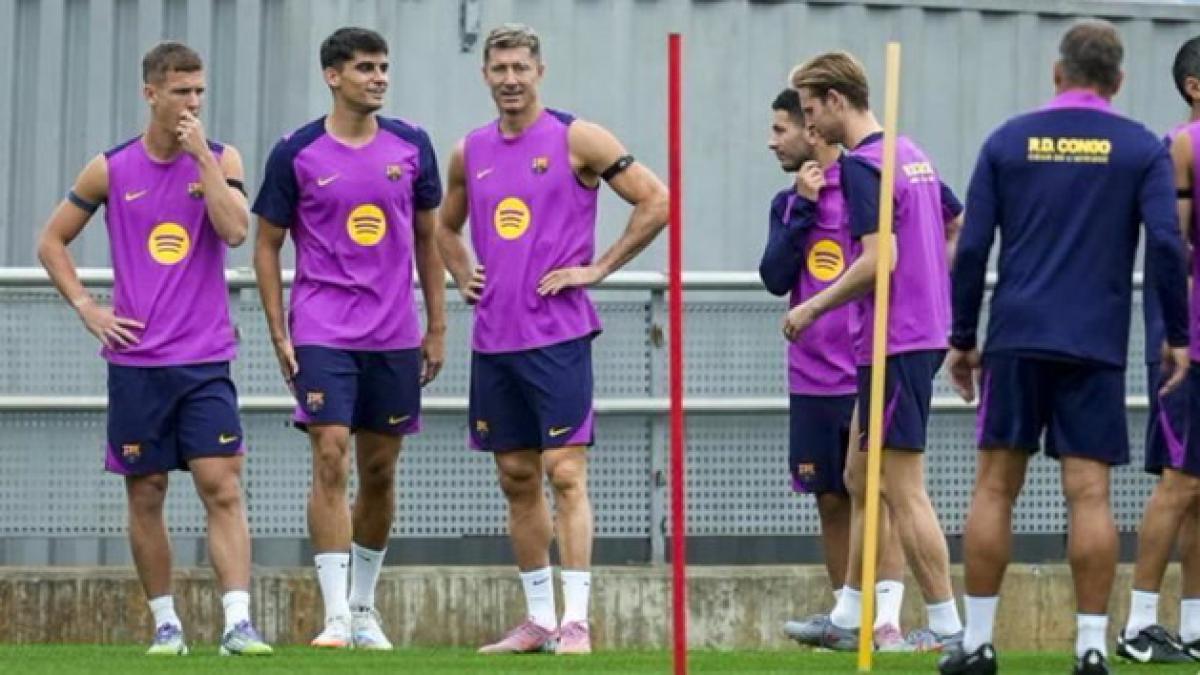 ‘Lewy’ y Olmo, dos fichajes de lujo para Flick