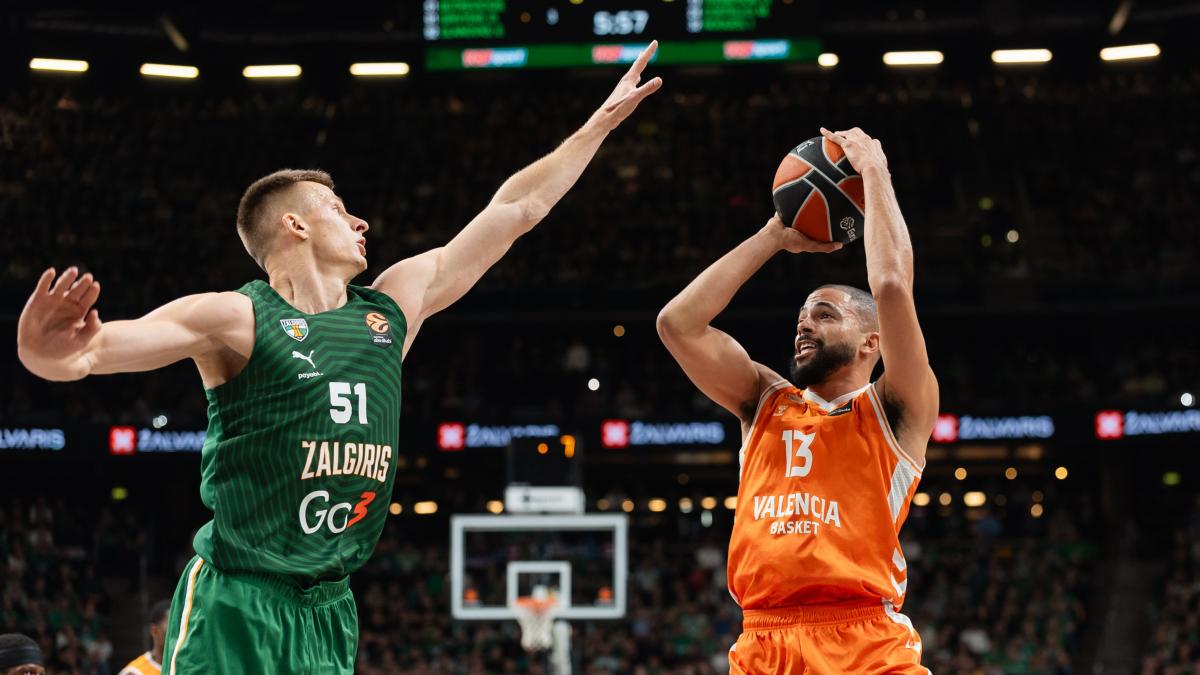 86-77: El Zalgiris impone su ley en el último cuarto y frena la resistencia del Valencia Basket