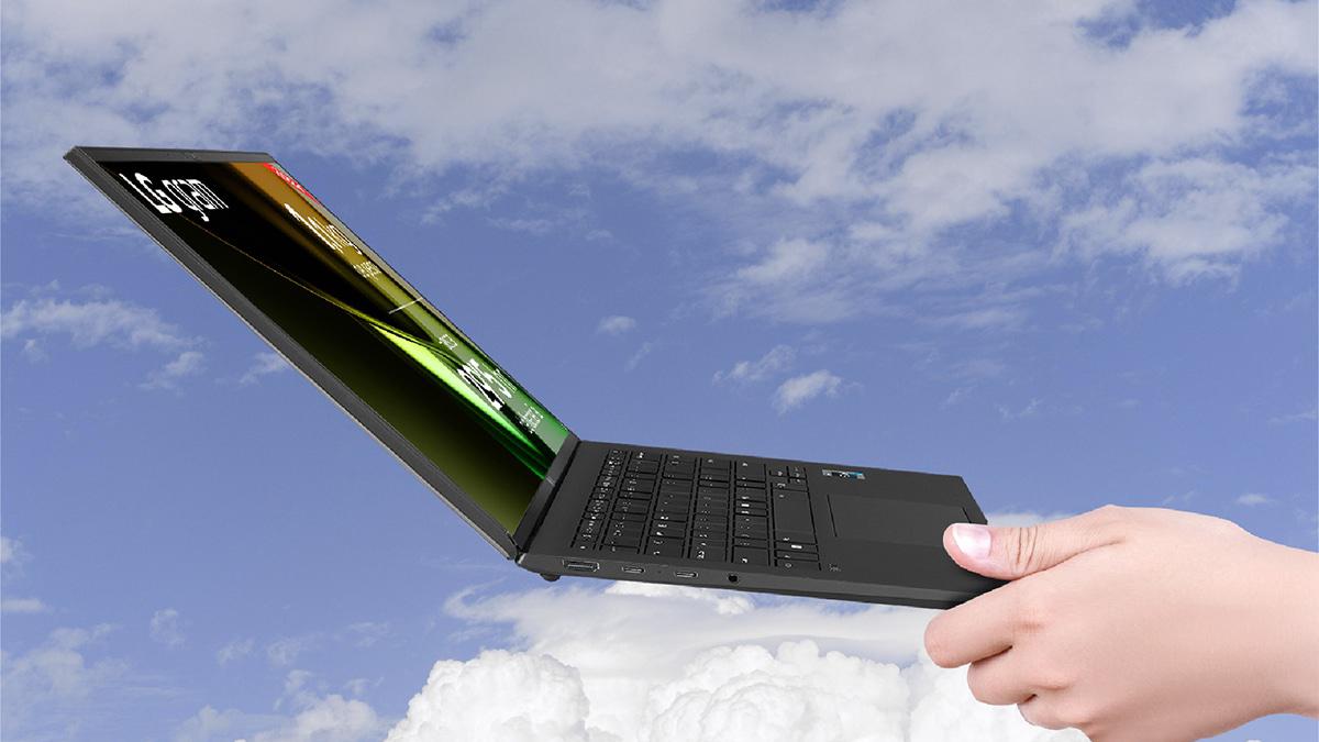 Portátil LG ideal para teletrabajo y estudios, a precio de Black Friday: por poco más de 1.000 euros en El Corte Inglés con un 58% de descuento