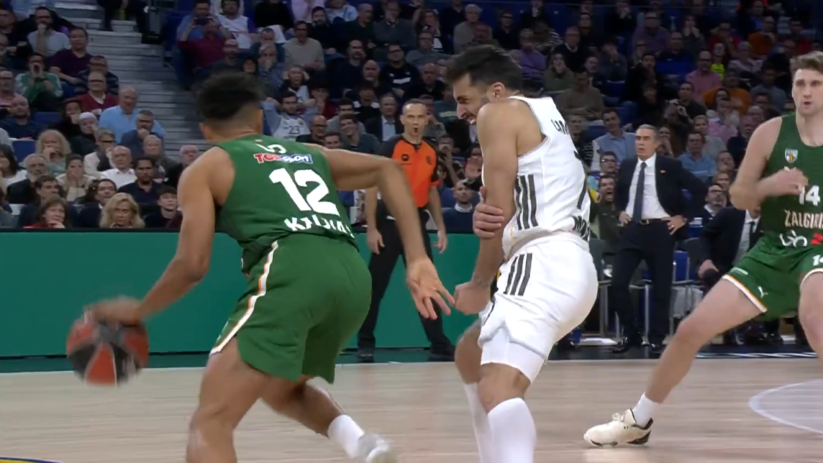 Chimezie Metu, ex jugador del Barça: Acabo de presenciar un robo en mi pantalla