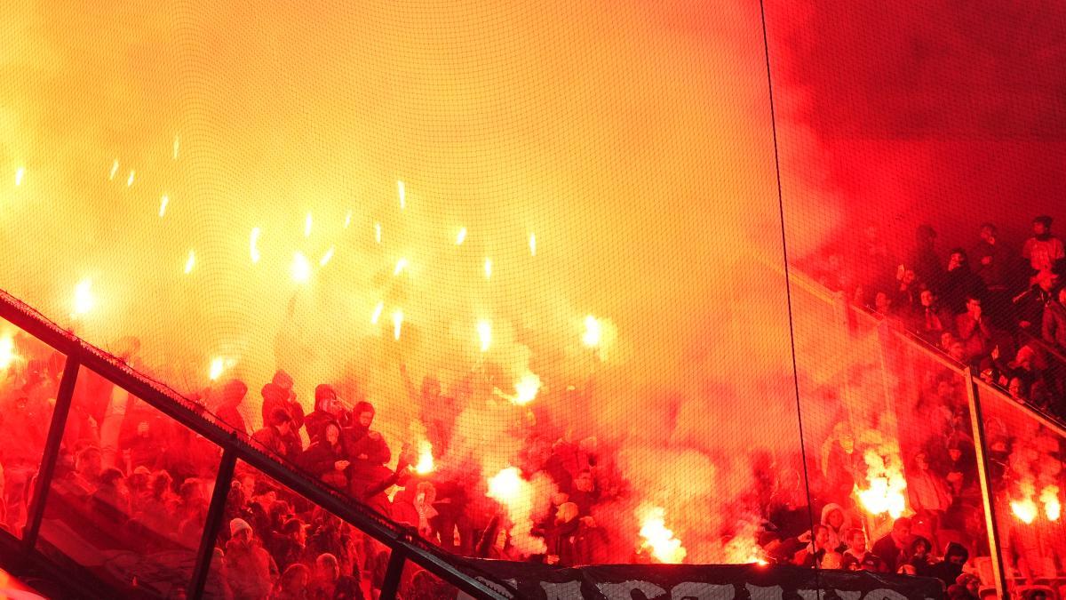 Duras sanciones de la UEFA a Young Boys, Benfica y AEK Atenas