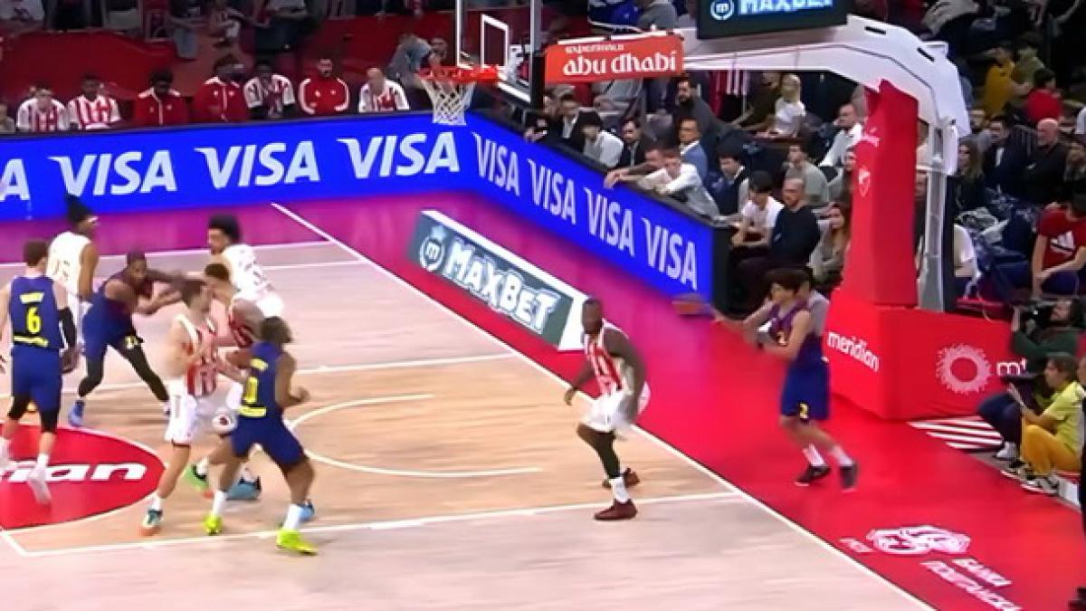 Juani Marcos firma la canasta del partido en Belgrado: una autoasistencia