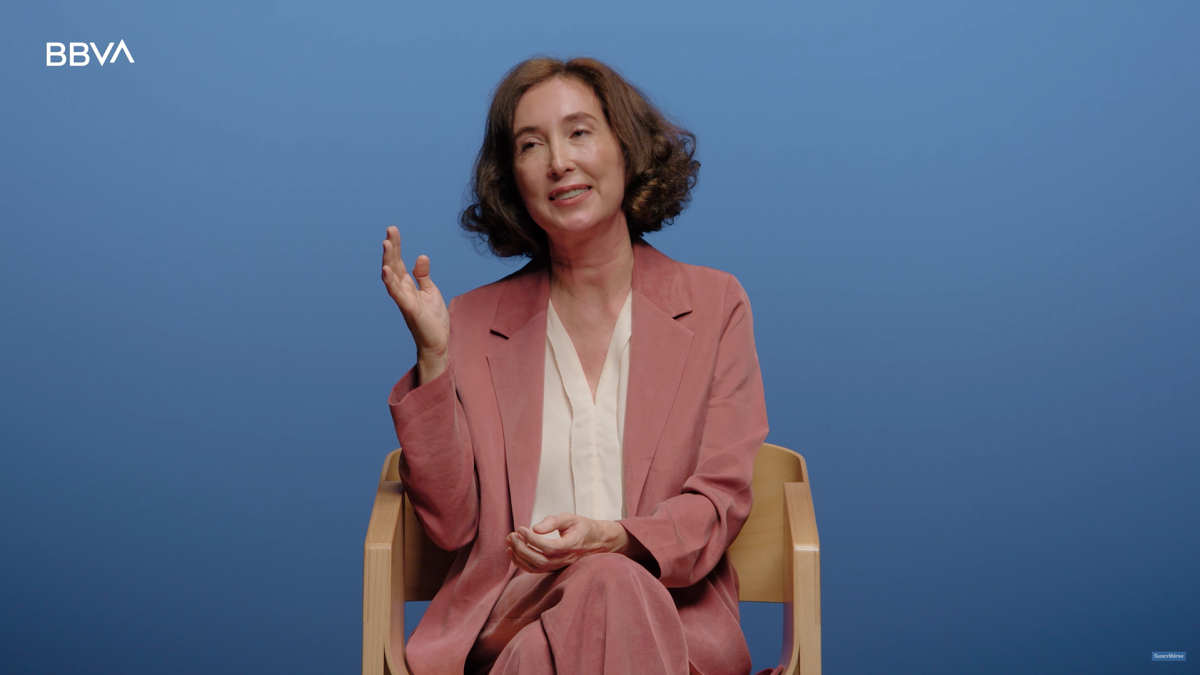 Elsa Punset, escritora y filósofa, sobre el amor: Al final del día, hay que poder decir que no te obliga a empequeñecerte o a ser alguien que no eres