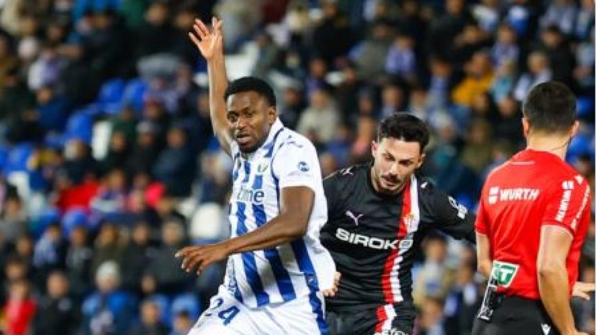 Un pingüino congela Butarque