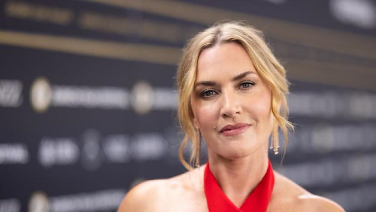 La confesión de Kate Winslet sobre sus primeras experiencias íntimas: Fueron con chicas. Nunca antes lo había compartido