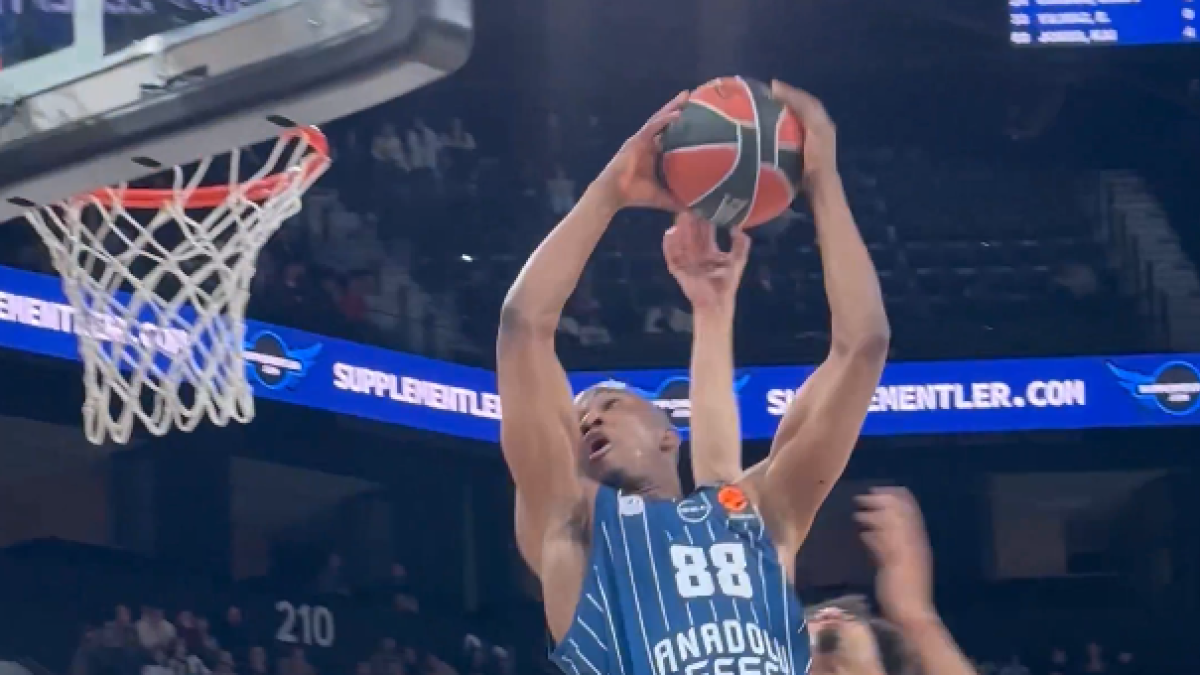 La Euroliga y Pablo Laso abren el 2026 con el posible mejor mate de la temporada