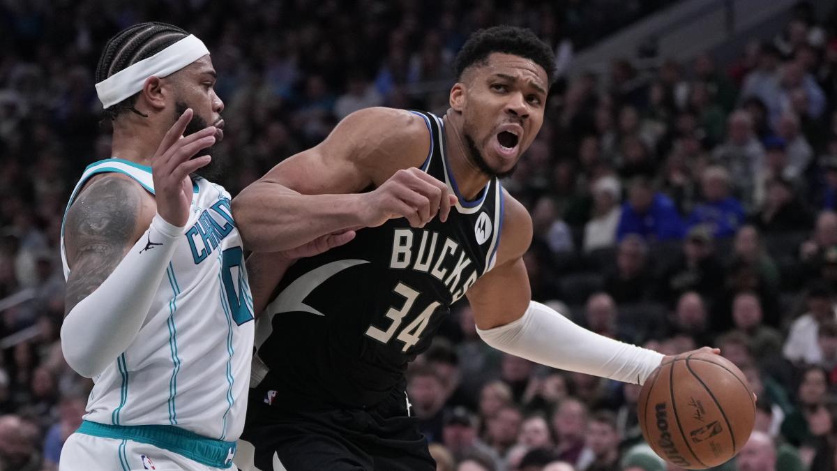 Antetokounmpo saca de un apuro a los Bucks ante los Hornets