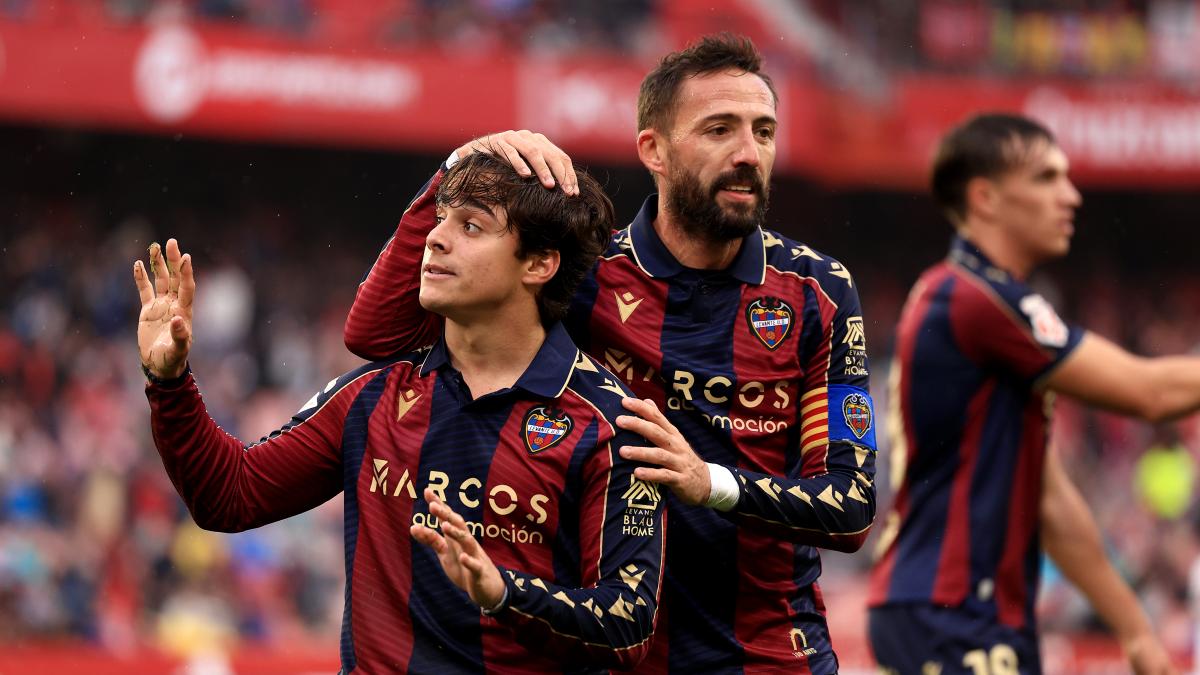 Carlos Álvarez: Estoy muy feliz en el Levante y creo que va a seguir siendo así