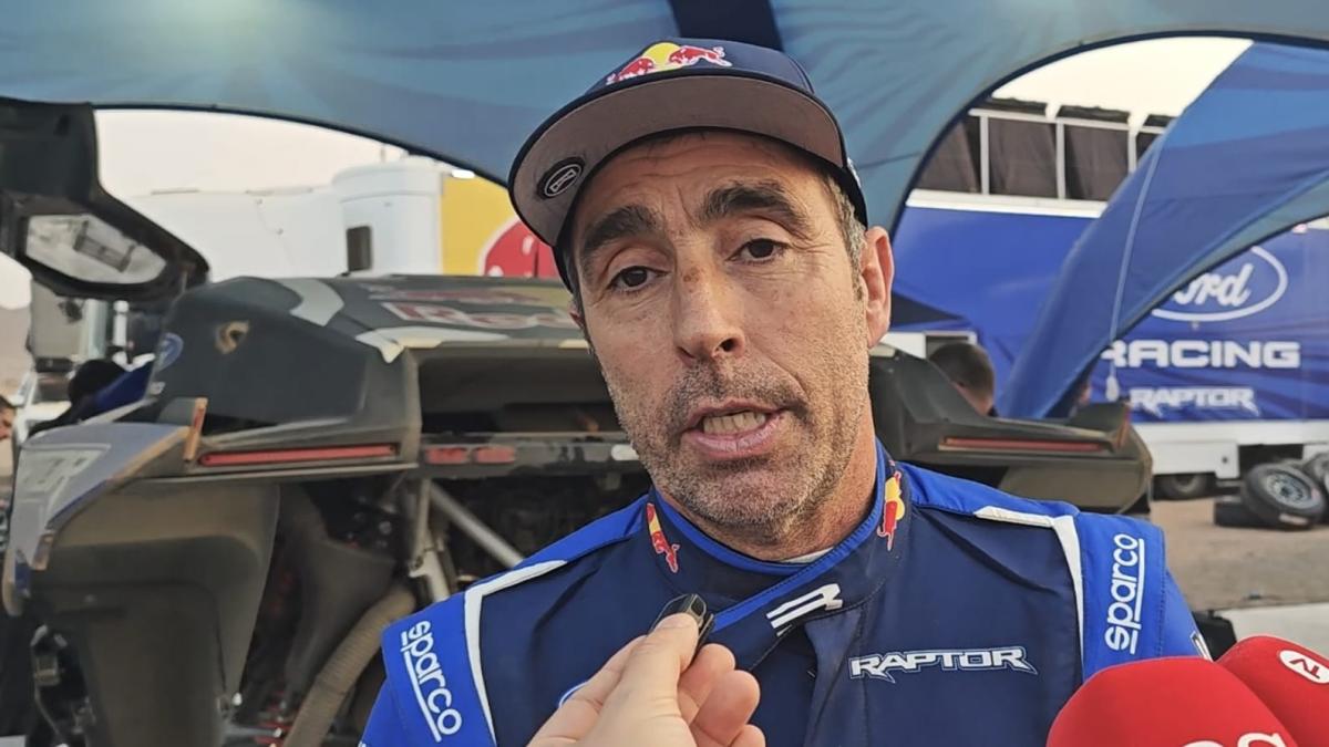 Nani Roma, sin más neumáticos, jugándose el Dakar: El corazón me iba a 2.000. Eran piedras que cortaban con solo mirarlas