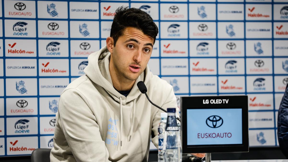 Arturo Ruiz: El Eibar es muy duro, vamos a intentar que no se pongan por delante