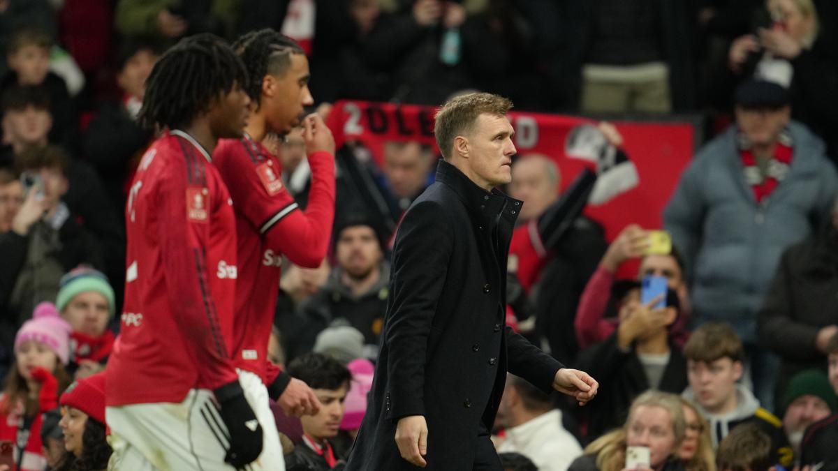 1-2: El Manchester United post Amorim, fuera de la FA Cup