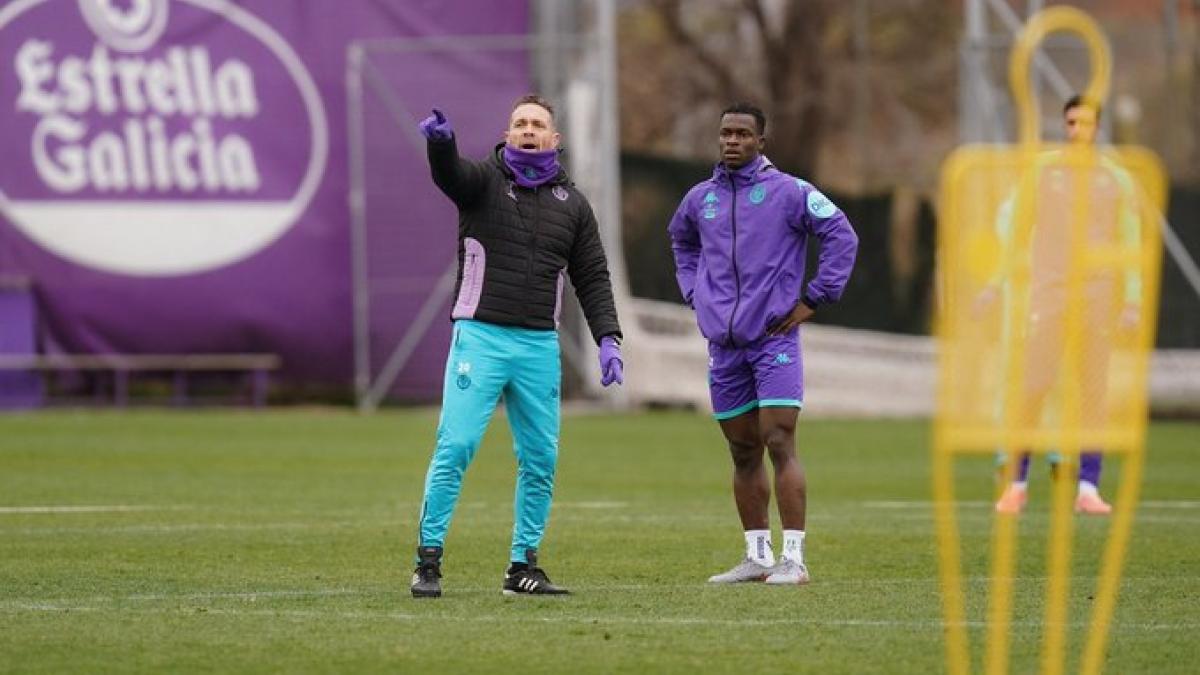 Luis Tevenet, entrenador del Valladolid, desvela lo que ha pedido a los jugadores