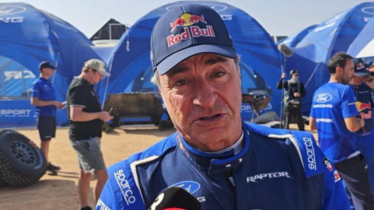 Carlos Sainz reflexiona sobre la decisión de retirarse o no tras el Dakar 2026: De momento, de este Dakar me quedo con esa parte