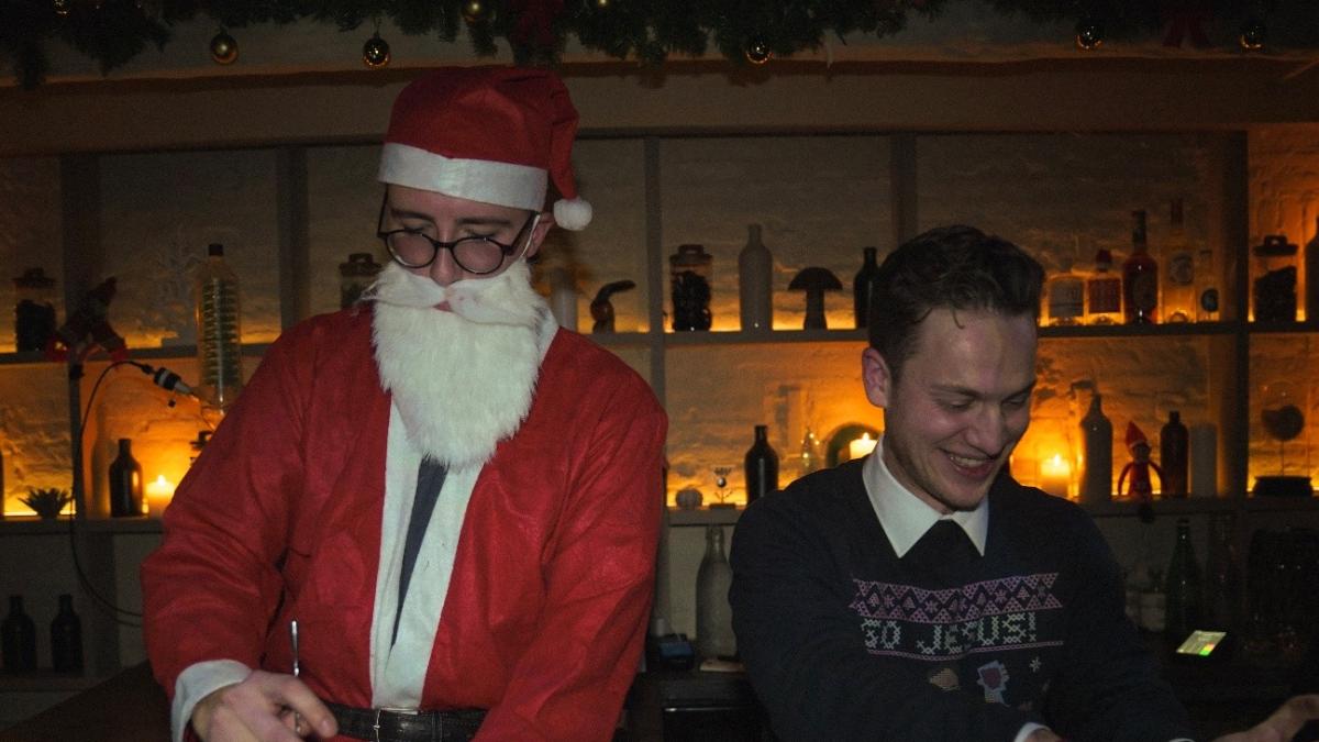 Christmas Party x Aldea reúne a 16 bartenders de las mejores coctelerías de Barcelona en una noche única