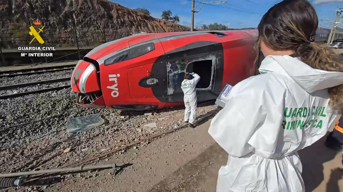 Los investigadores lo confirman: un raíl se rompió e hizo descarrilar el Iryo en el fatal accidente en Adamuz