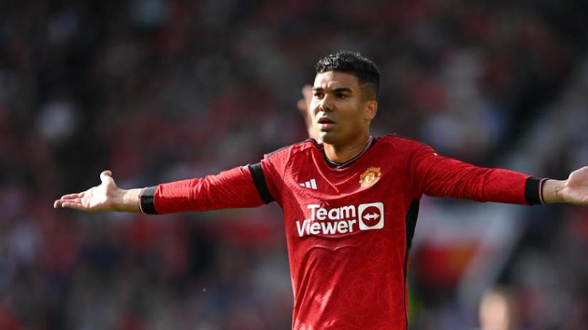 ¡Casemiro anuncia su salida del United!
