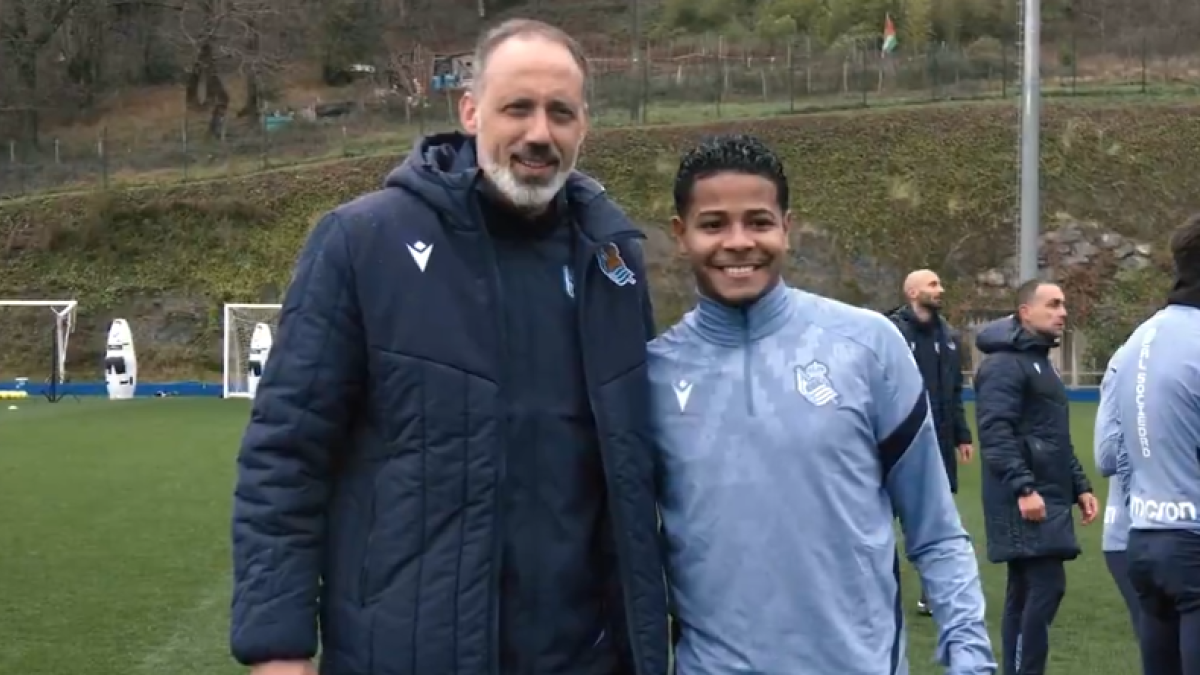 Matarazzo esconde la convocatoria hasta el último momento por Barrenetxea y Wesley