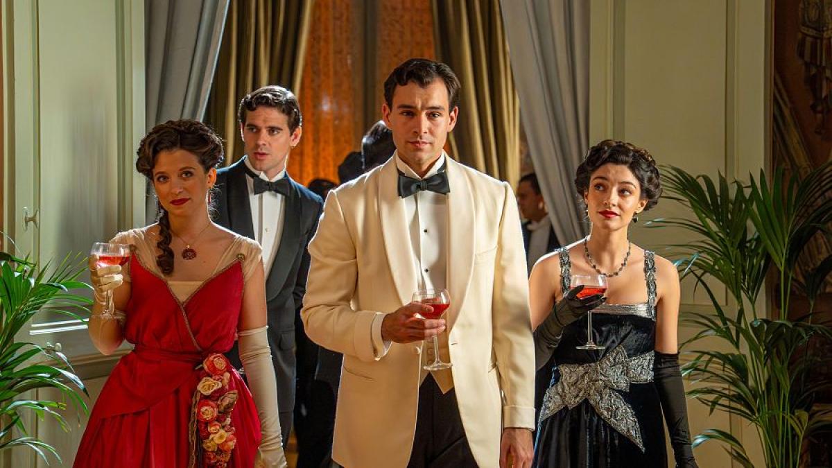 Avance del capítulo 769 de La Promesa que se puede ver este jueves en RTVE: Manuel conoce a una enigmática mujer