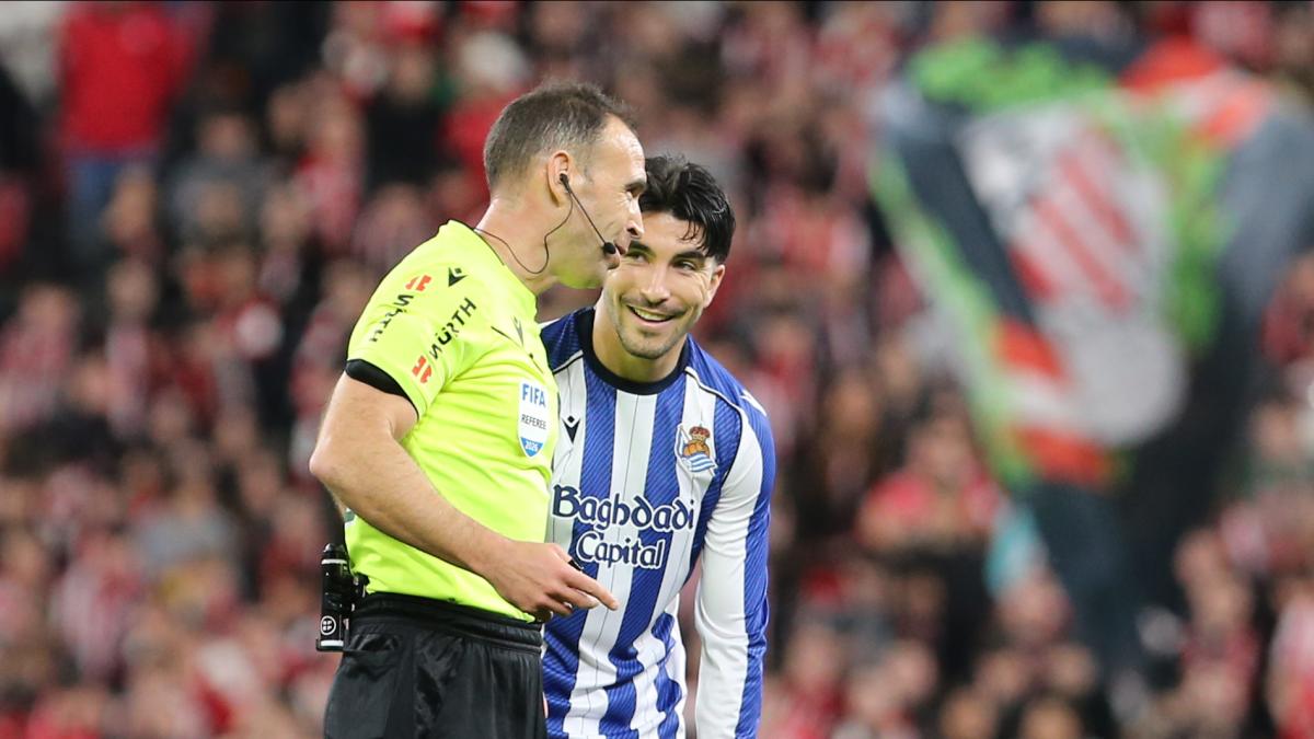 La Real mejora ligeramente su situación clasificatoria pese a Cuadra Fernández