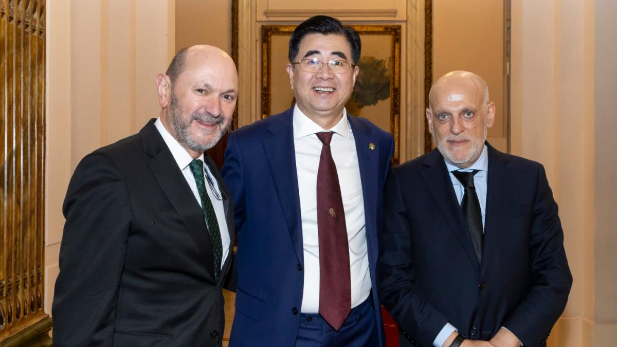 A la gente de China le encanta el Real Madrid y el Barcelona