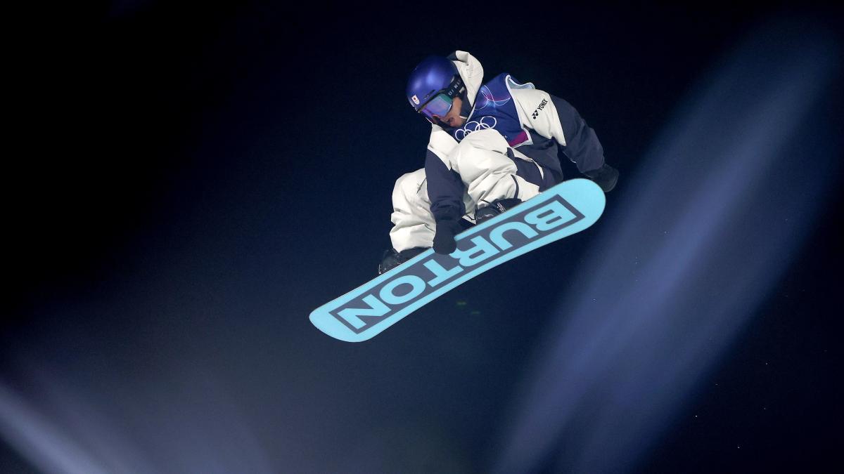 Hiroto Ogiwara lidera la clasificatoria de Big Air de snowboard